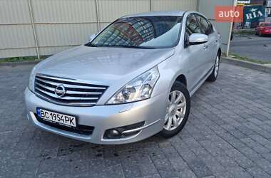 Седан Nissan Teana 2010 в Львові