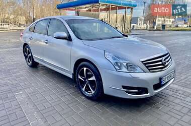 Седан Nissan Teana 2010 в Тернополі