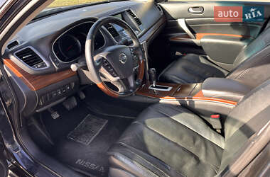 Седан Nissan Teana 2010 в 