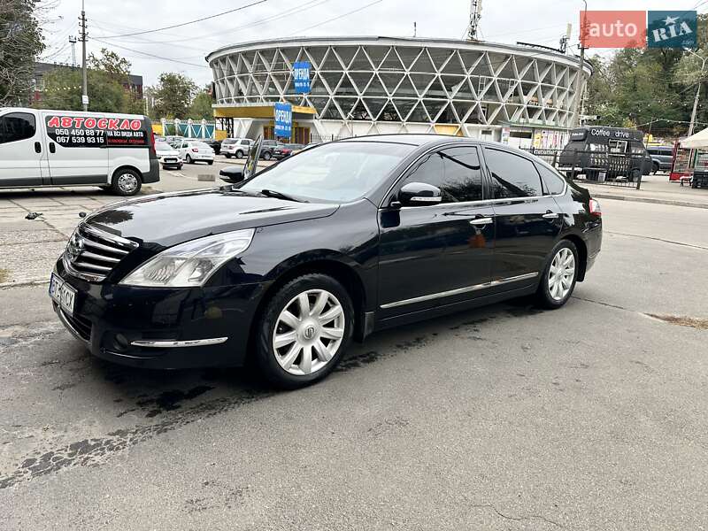 Седан Nissan Teana 2012 в Києві