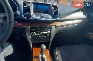 Седан Nissan Teana 2008 в Львові