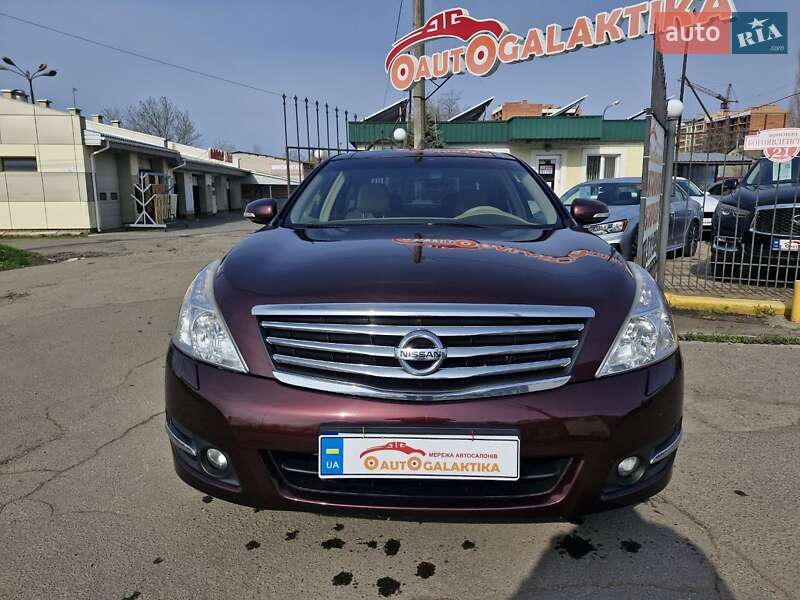 Седан Nissan Teana 2012 в Николаеве