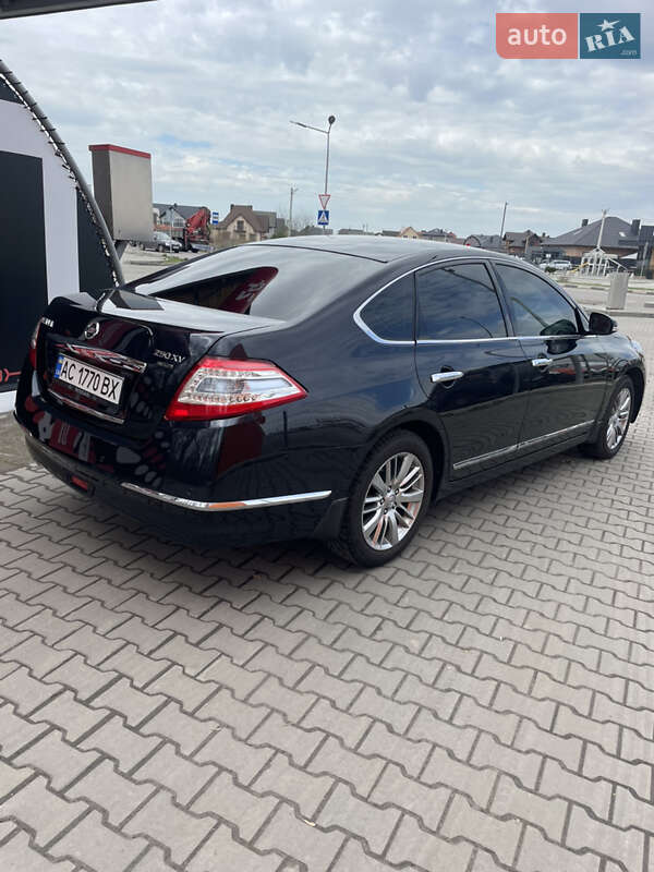 Седан Nissan Teana 2012 в Луцьку