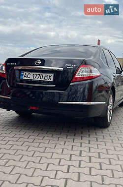 Седан Nissan Teana 2012 в 
