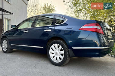 Седан Nissan Teana 2012 в 