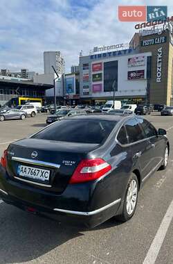 Седан Nissan Teana 2011 в Києві