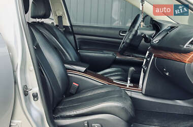 Седан Nissan Teana 2010 в 