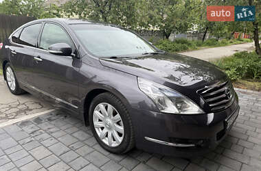Седан Nissan Teana 2010 в Жовтих Водах