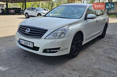 Седан Nissan Teana 2011 в 