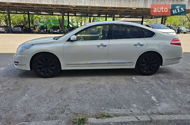 Седан Nissan Teana 2011 в 