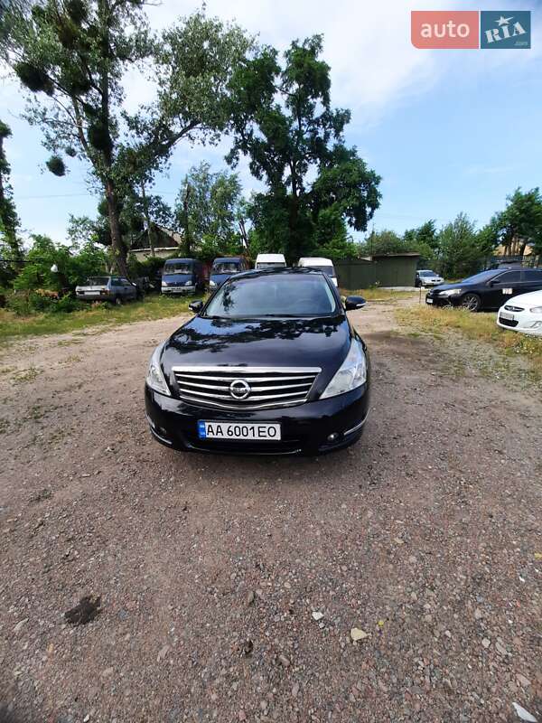 Nissan Teana 2010