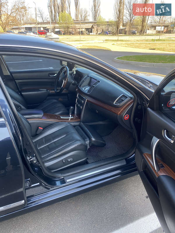 Седан Nissan Teana 2010 в Чернигове