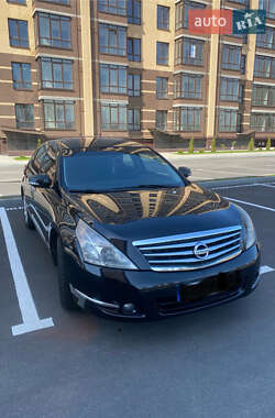 Седан Nissan Teana 2010 в Чернігові
