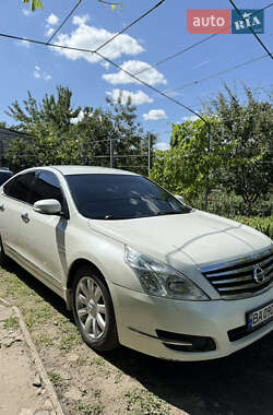 Седан Nissan Teana 2010 в Кропивницькому