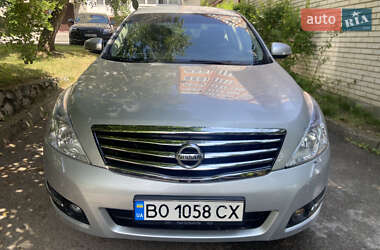 Седан Nissan Teana 2010 в Тернополе