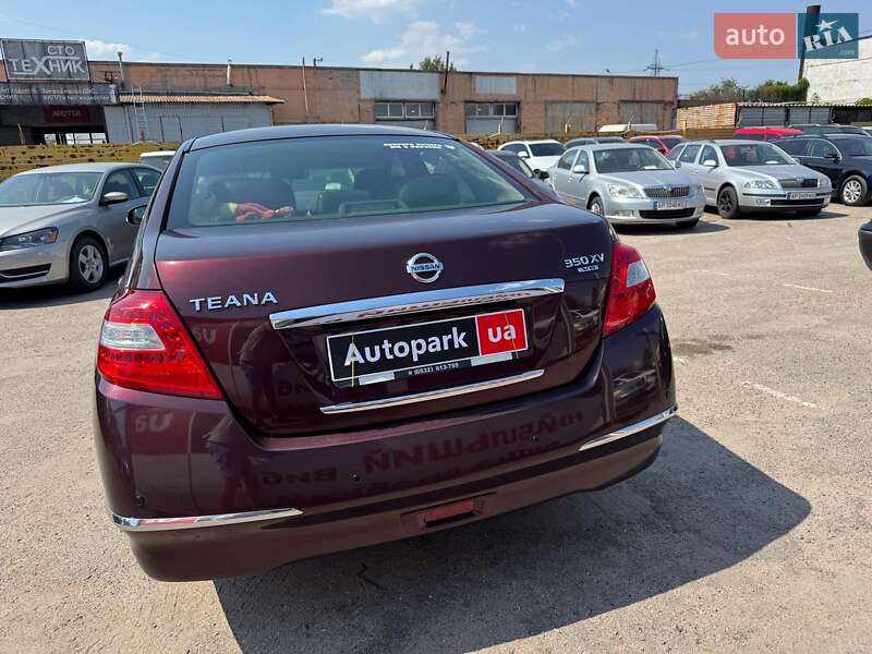 Седан Nissan Teana 2010 в Запоріжжі
