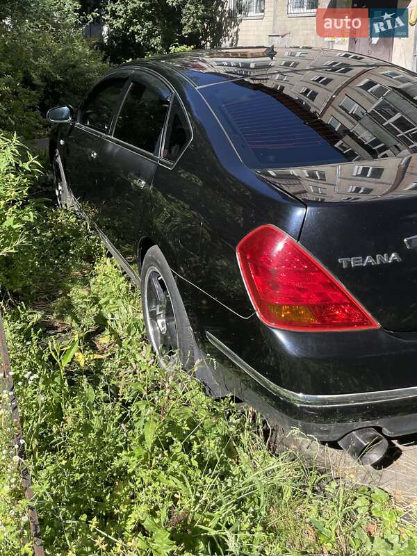 Седан Nissan Teana 2006 в Киеве