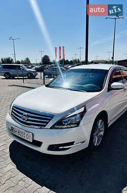 Седан Nissan Teana 2013 в Черновцах