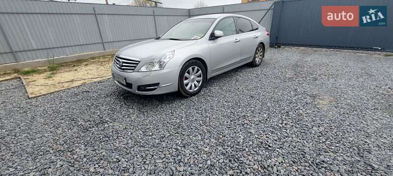 Седан Nissan Teana 2008 в Киеве