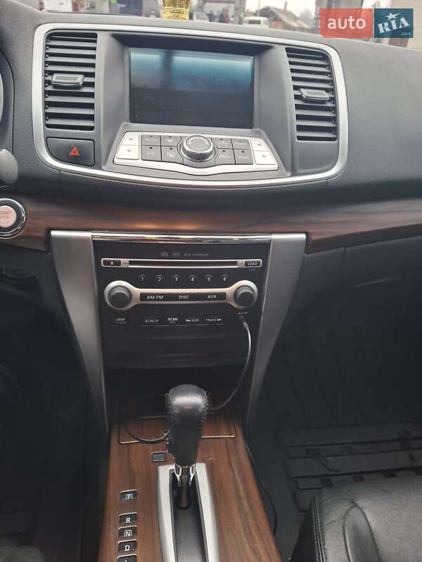 Седан Nissan Teana 2011 в Житомире