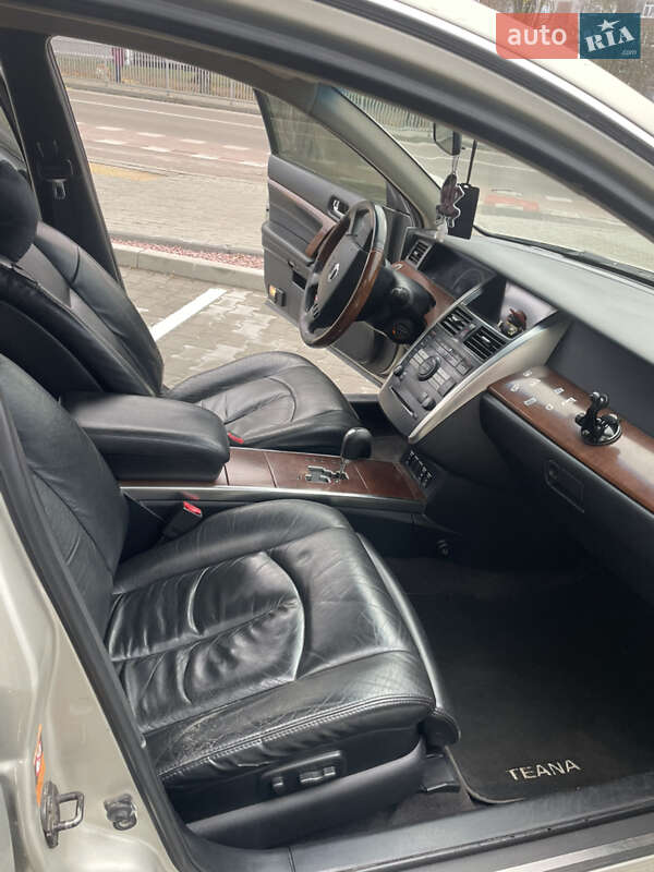 Седан Nissan Teana 2007 в Вараші