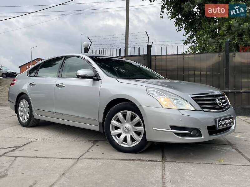 Nissan Teana 2010