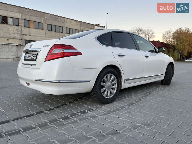 Седан Nissan Teana 2012 в Тернополе