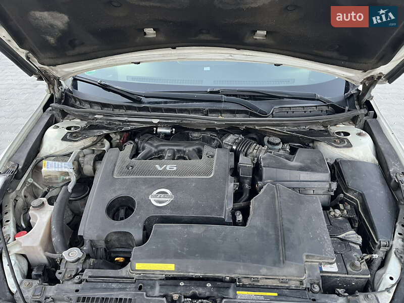 Седан Nissan Teana 2012 в Тернополе