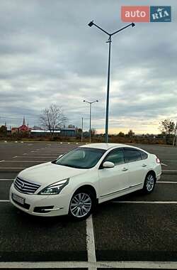 Седан Nissan Teana 2013 в Черновцах