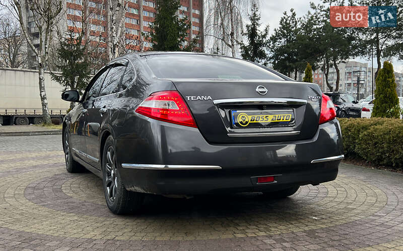Седан Nissan Teana 2008 в Львові