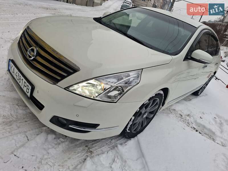Nissan Teana 2011