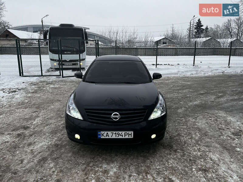 Nissan Teana 2012