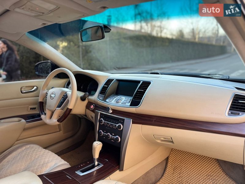 Седан Nissan Teana 2010 в Києві