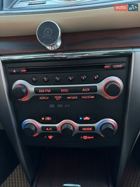 Седан Nissan Teana 2010 в Києві