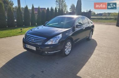 Седан Nissan Teana 2011 в Рівному