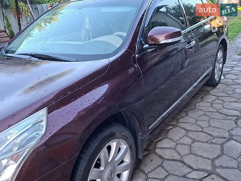 Nissan Teana
