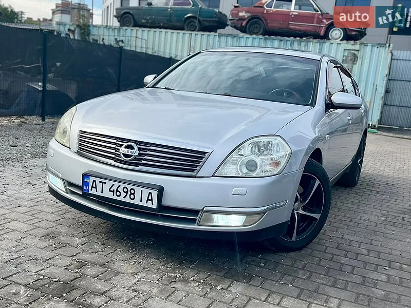 Nissan Teana