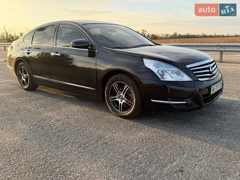 Nissan Teana
