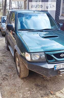 Внедорожник / Кроссовер Nissan Terrano II 2001 в Черкассах