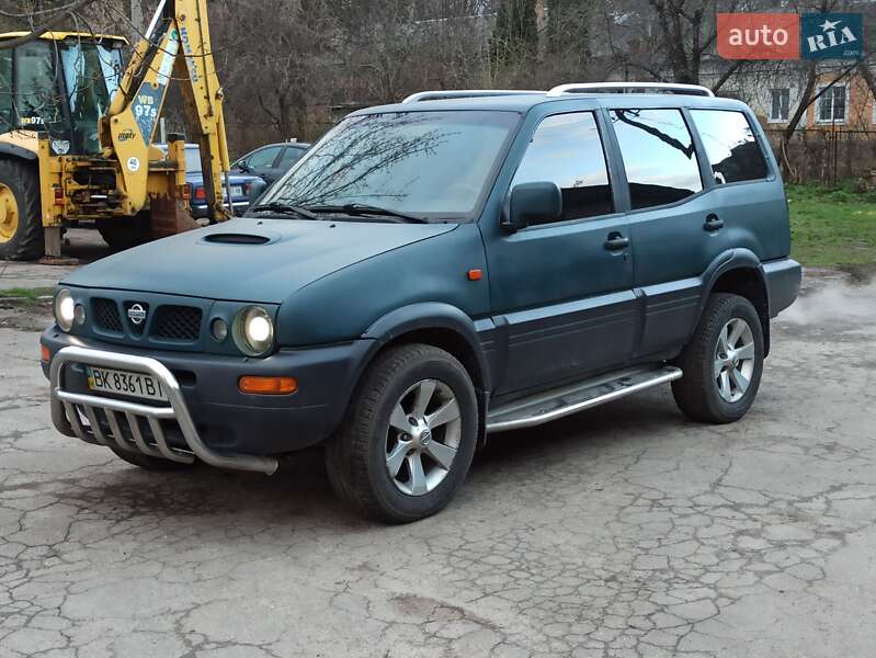 Внедорожник / Кроссовер Nissan Terrano II 1998 в Ровно