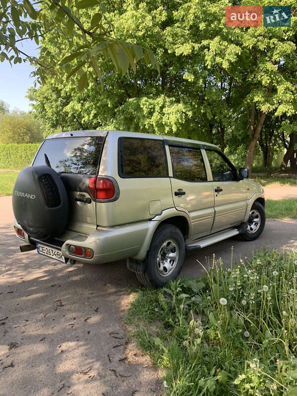 Позашляховик / Кросовер Nissan Terrano II 2004 в Хмельницькому
