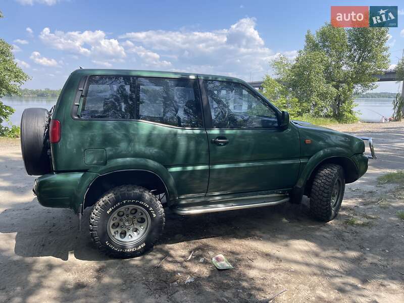 Позашляховик / Кросовер Nissan Terrano II 1997 в Дніпрі