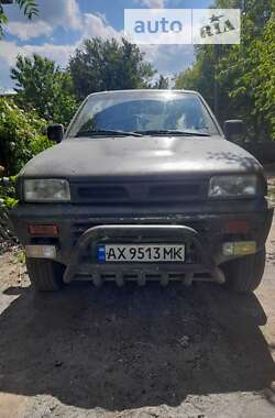 Внедорожник / Кроссовер Nissan Terrano II 1994 в Новониколаевке
