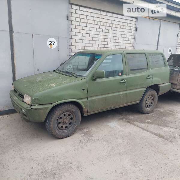 Внедорожник / Кроссовер Nissan Terrano II 2001 в Харькове
