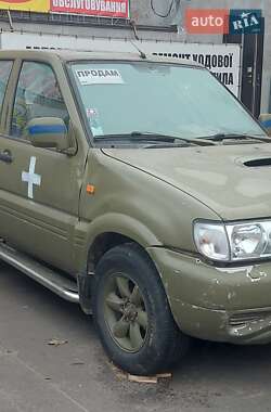 Позашляховик / Кросовер Nissan Terrano II 2001 в Києві