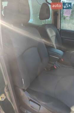 Внедорожник / Кроссовер Nissan Terrano II 2004 в 