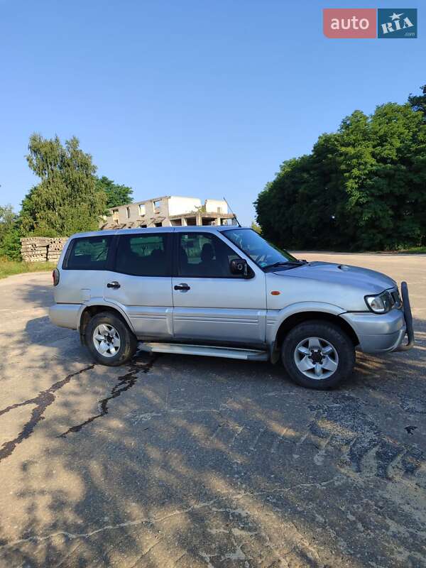 Позашляховик / Кросовер Nissan Terrano II 2003 в Житомирі