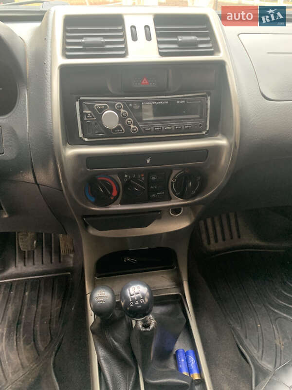 Внедорожник / Кроссовер Nissan Terrano II 2005 в Подольске