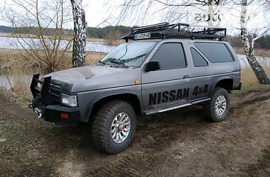 Внедорожник / Кроссовер Nissan Terrano 1989 в Львове