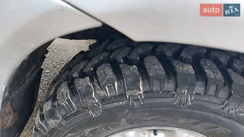 Внедорожник / Кроссовер Nissan Terrano 1997 в Шостке фото 8 Внедорожник / Кроссовер Nissan Terrano 1997 в Шостке